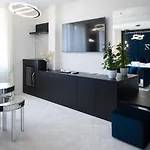 Z Boutique Smart Hotel, Szemelyzet Nelkuel 4*