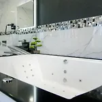 Z Boutique Smart Hotel, Szemelyzet Nelkuel 4* Zalaegerszeg