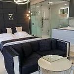 Z Boutique Smart Hotel, Szemelyzet Nelkuel Bed & Breakfast 4*