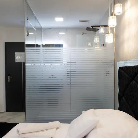 Z Boutique Couette-café