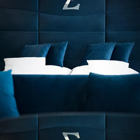 לינה וארוחת בוקר Z Boutique Smart Hotel, Szemelyzet Nelkuel