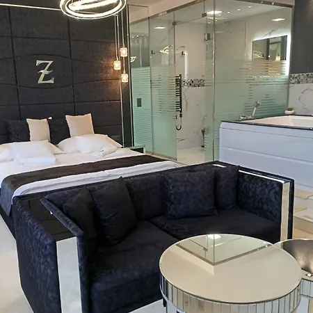 Z Boutique Smart Hotel, Szemelyzet Nelkuel Bed & Breakfast 4*