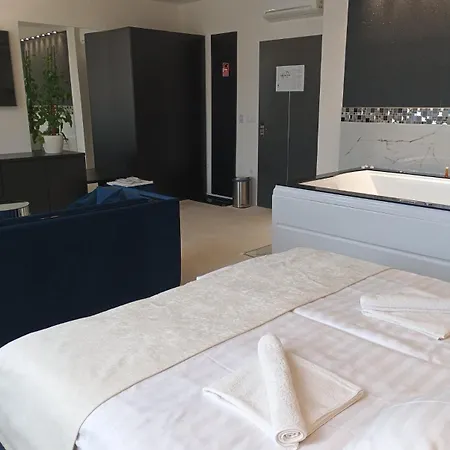 Frühstückspension Z Boutique Smart Hotel, Szemelyzet Nelkuel