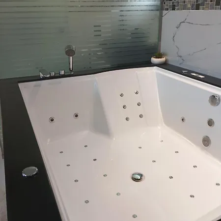 Z Boutique Smart Hotel, Szemelyzet Nelkuel Bed & Breakfast Zalaegerszeg