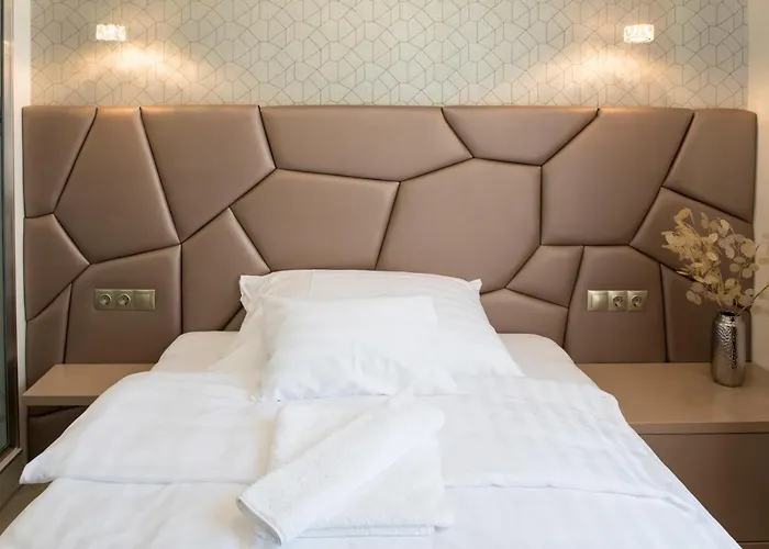 Z Boutique Smart Hotel, Szemelyzet Nelkuel לינה וארוחת בוקר זלאגרסג