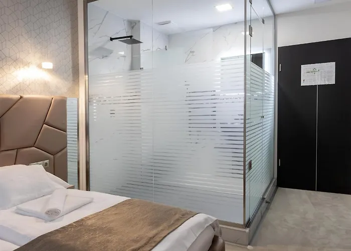 Z Boutique Smart Hotel, Szemelyzet Nelkuel לינה וארוחת בוקר