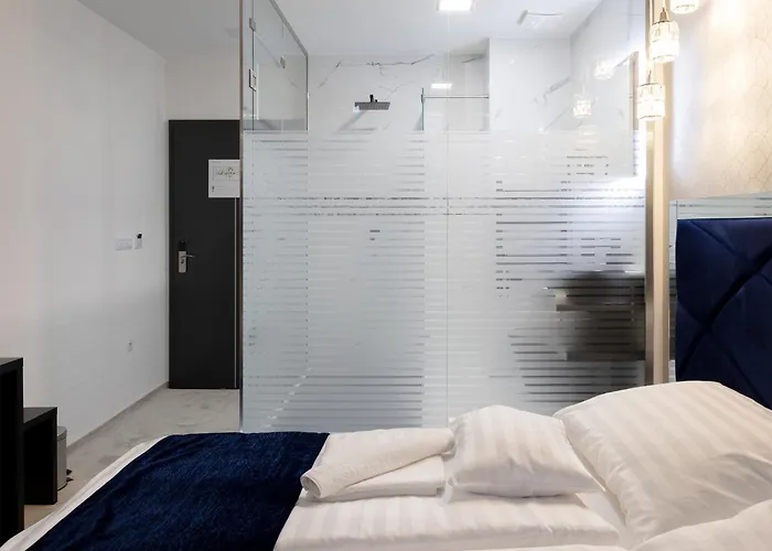 Z Boutique Smart Hotel, Szemelyzet Nelkuel