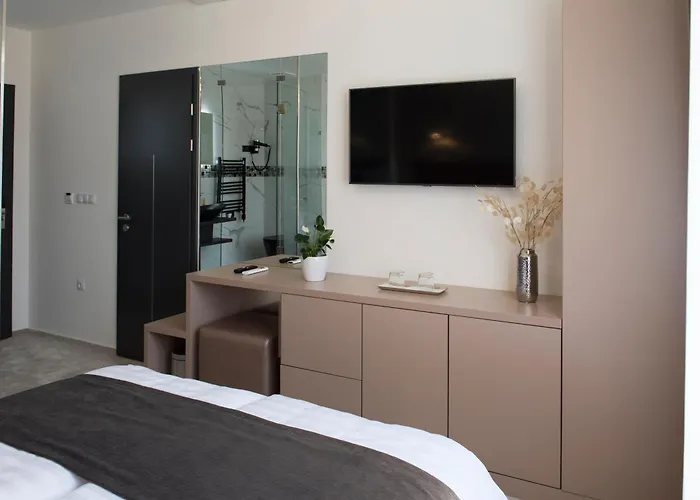 Z Boutique Smart Hotel, Szemelyzet Nelkuel 4* זלאגרסג