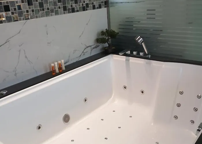 Z Boutique Smart Hotel, Szemelyzet Nelkuel 4*