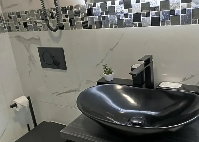 Z Boutique Smart Hotel, Szemelyzet Nelkuel זלאגרסג