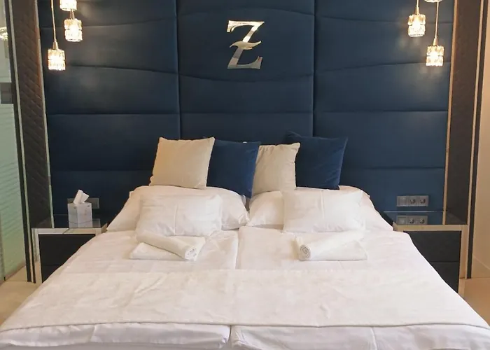 לינה וארוחת בוקר Z Boutique Smart Hotel, Szemelyzet Nelkuel