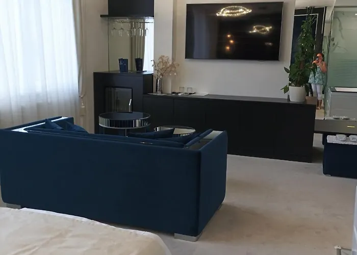 Z Boutique Smart Hotel, Szemelyzet Nelkuel 4* זלאגרסג