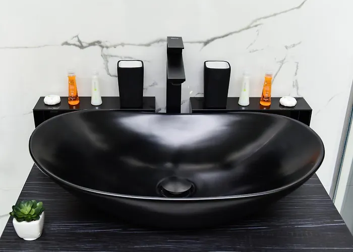 Z Boutique Smart Hotel, Szemelyzet Nelkuel לינה וארוחת בוקר 4*